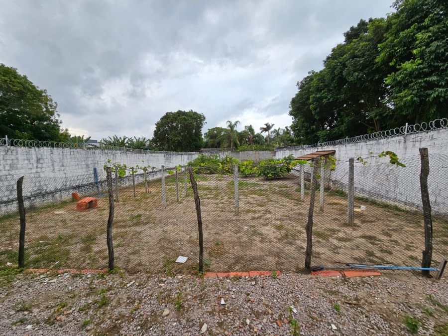 terreno amplo para �rea de lazer, demais su�tes