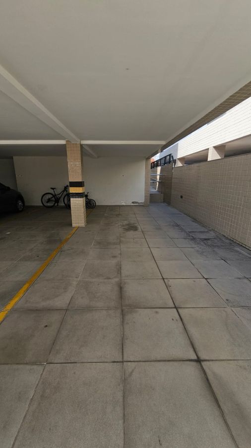 garagem ampla para 02 carros