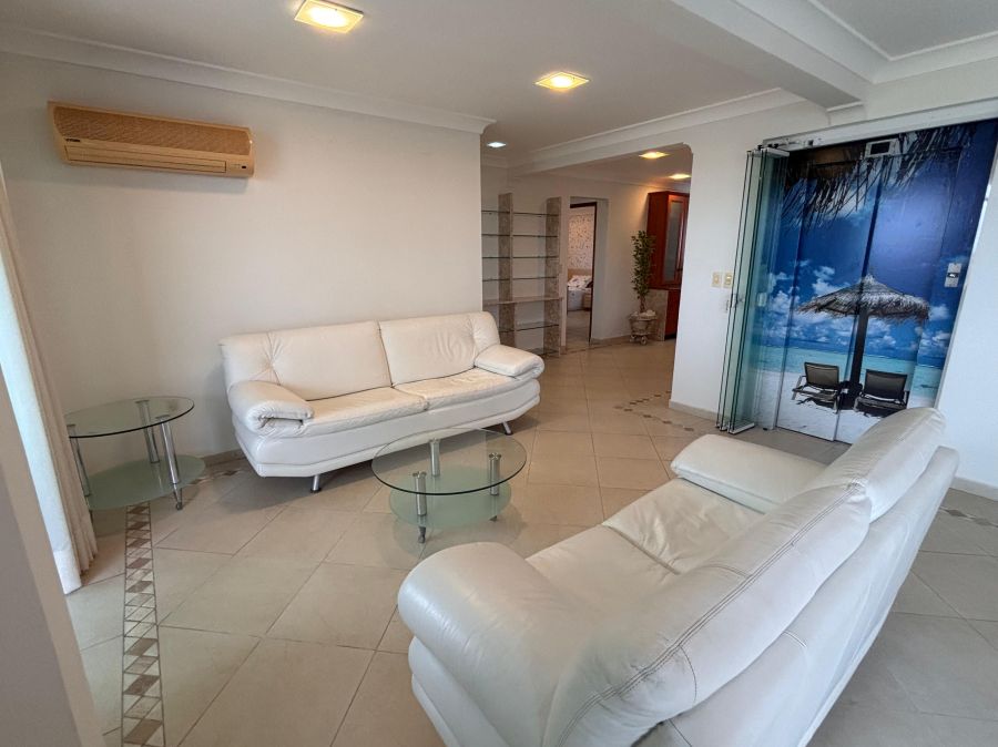 porta do elevador privativo